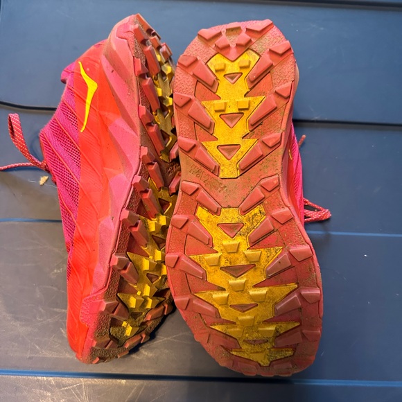 Hoka one one Torrent trail runners. Women’s 8 - Picture 4 of 5